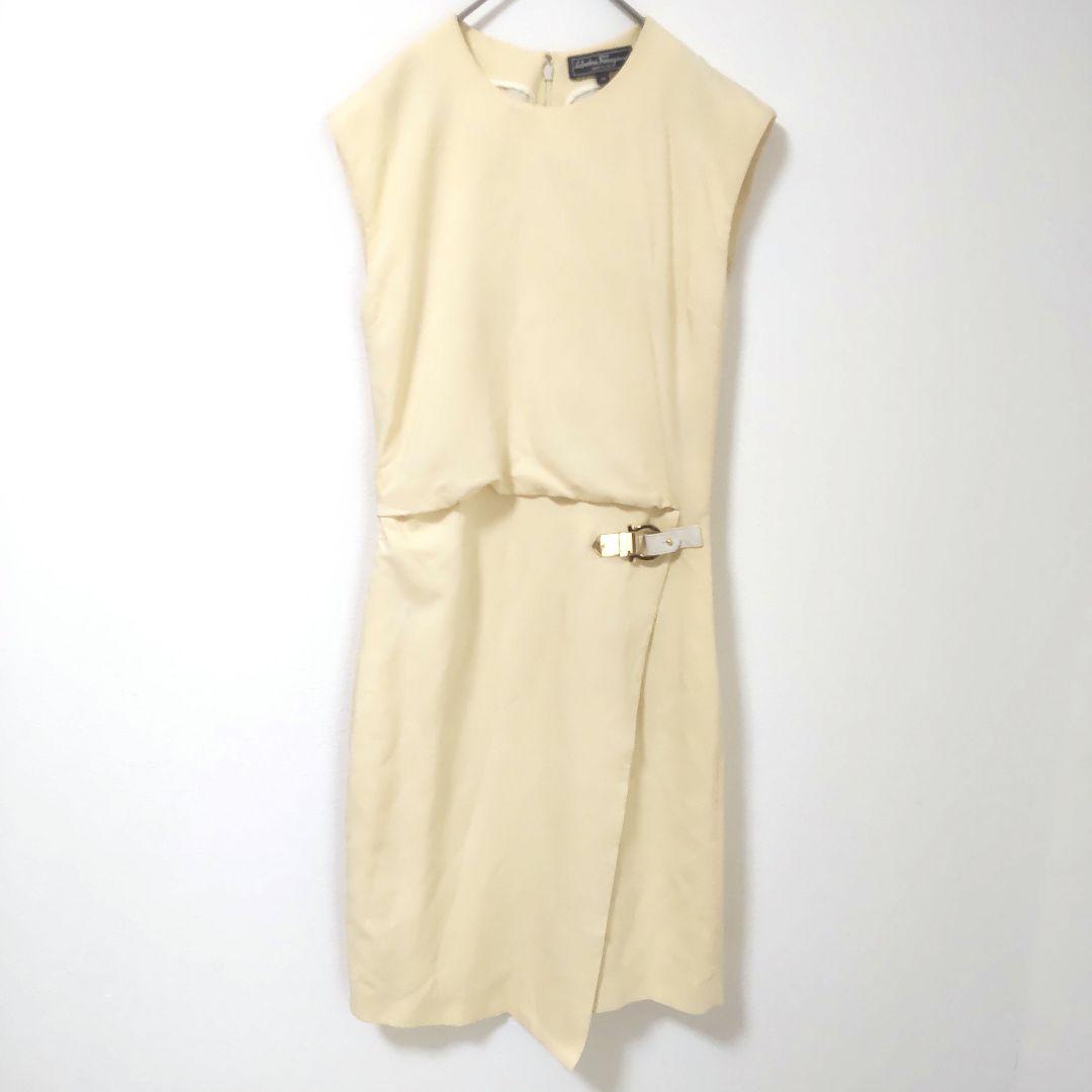 サルヴァトーレフェラガモ　クリーム色 スリーブレスドレス ワンピース　38