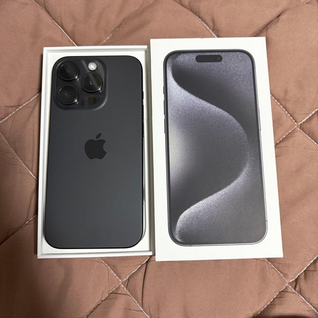 iPhone 15 pro 本体 256GB