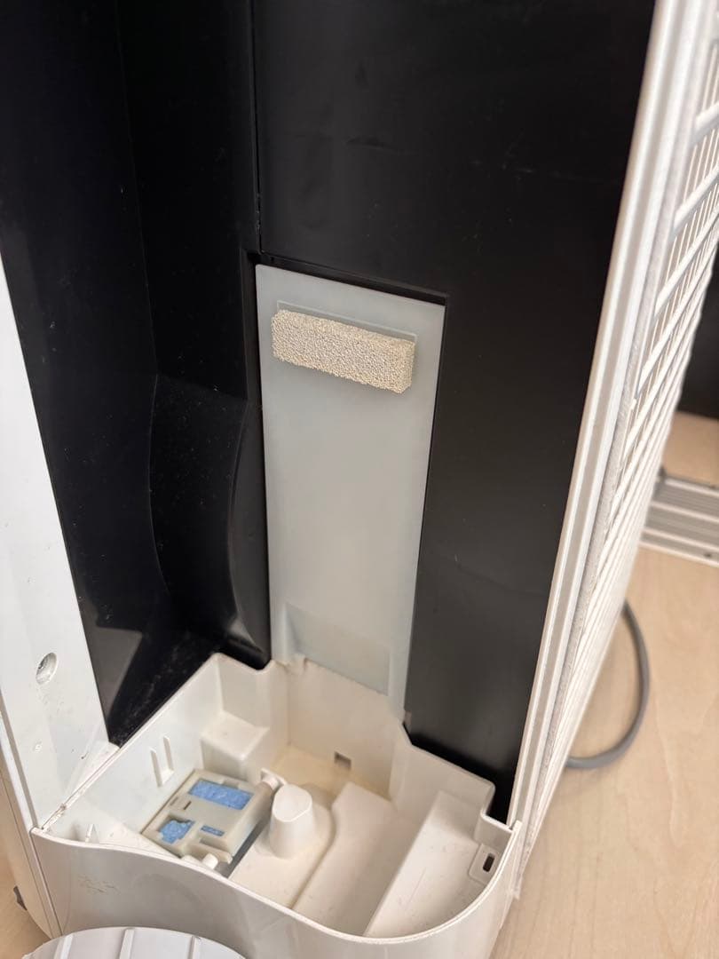 SHARP 加湿空気清浄機 KC-F70-W 202年製