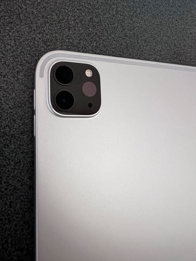 Apple iPad シルバー 本体 + Apple Pencil