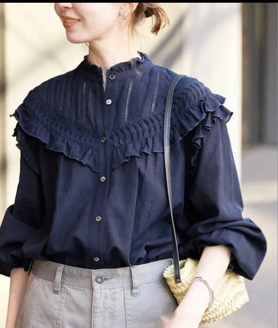 SLOBE IENA ピンタックフリルブラウス