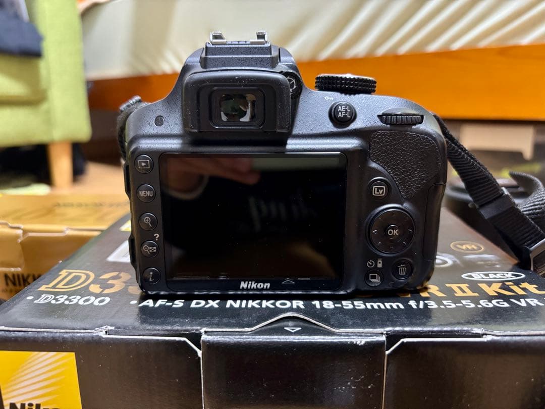 Nikon D3300と標準、広角、望遠、単焦点レンズ、説明書、バッグ付き