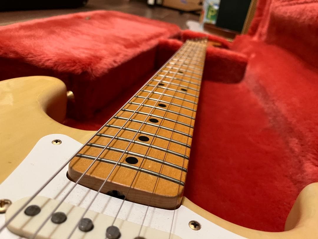 Fender custom shop Stratocaster 旧ロゴ
