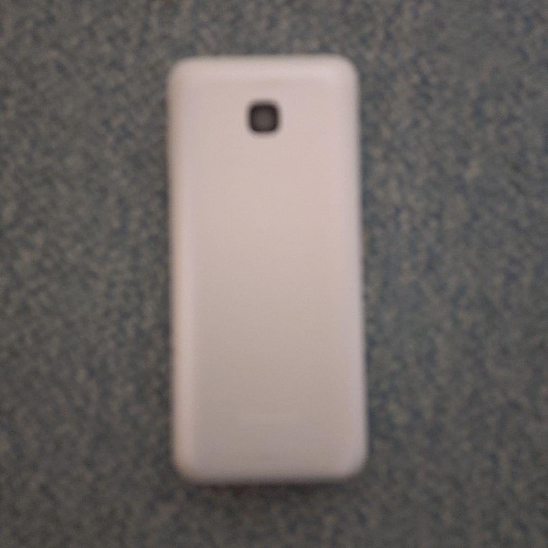 【評価700突破セール】au GRATINA(KYF42)SIMロック解除済