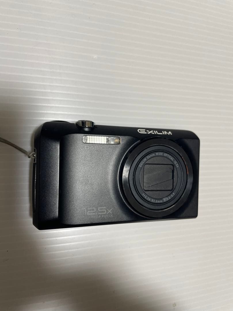 CASIO EX-H30 カメラ　カシオ