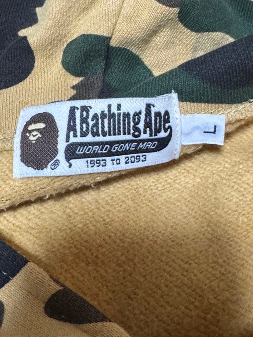 APE 1stカモシャークパーカー　L APE