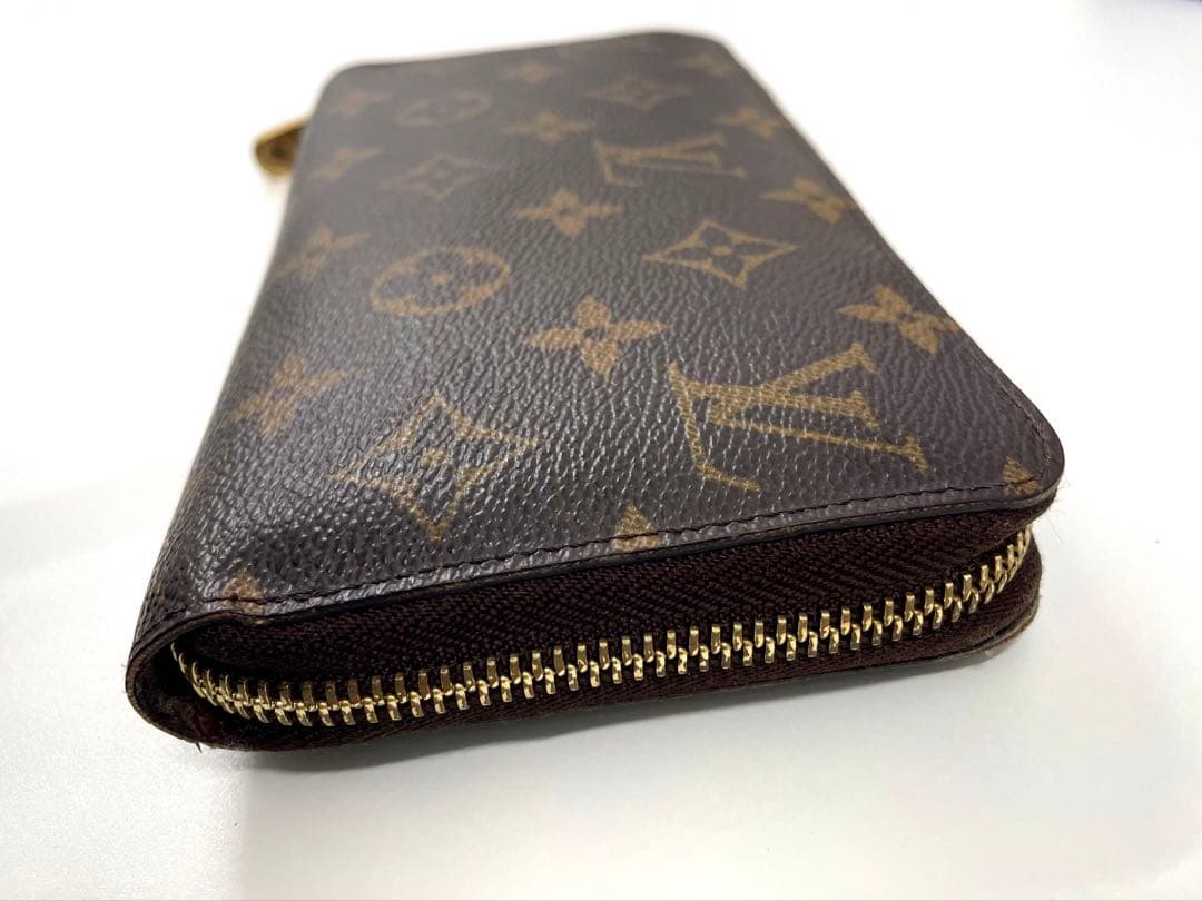 Louis Vuitton モノグラムジッピーウォレット