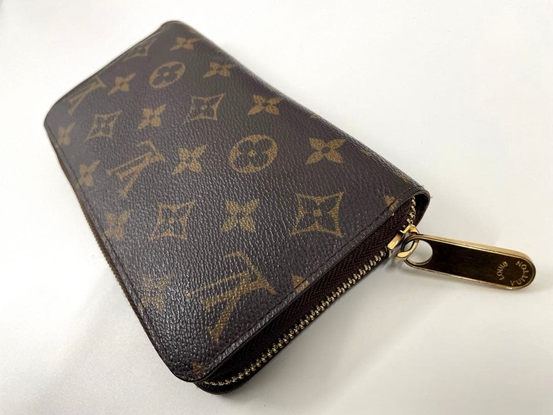 Louis Vuitton モノグラムジッピーウォレット