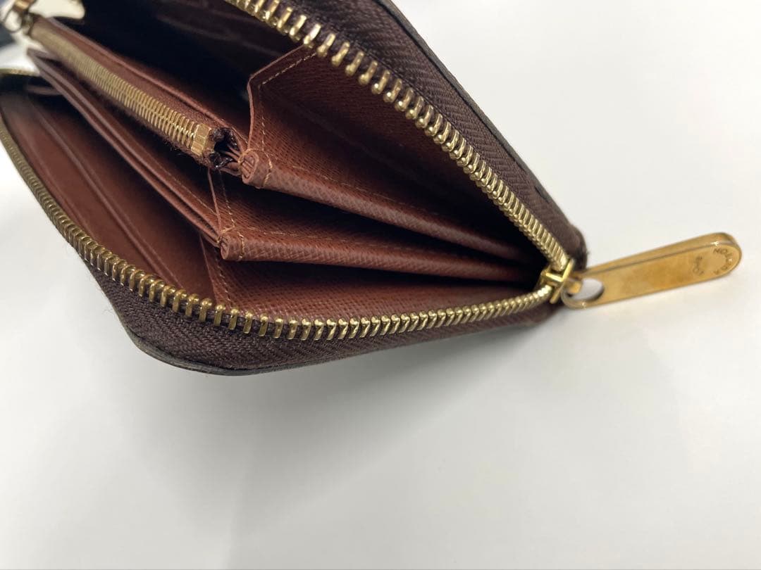 Louis Vuitton モノグラムジッピーウォレット