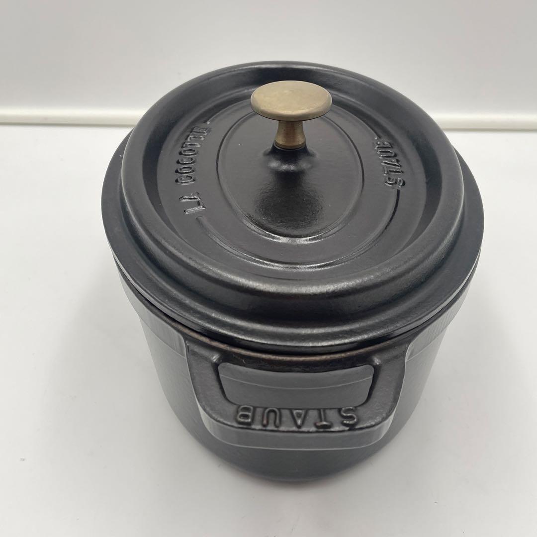 staub ストウブ　ピコ•ココット オーバル　23cm ブラック 両手鍋