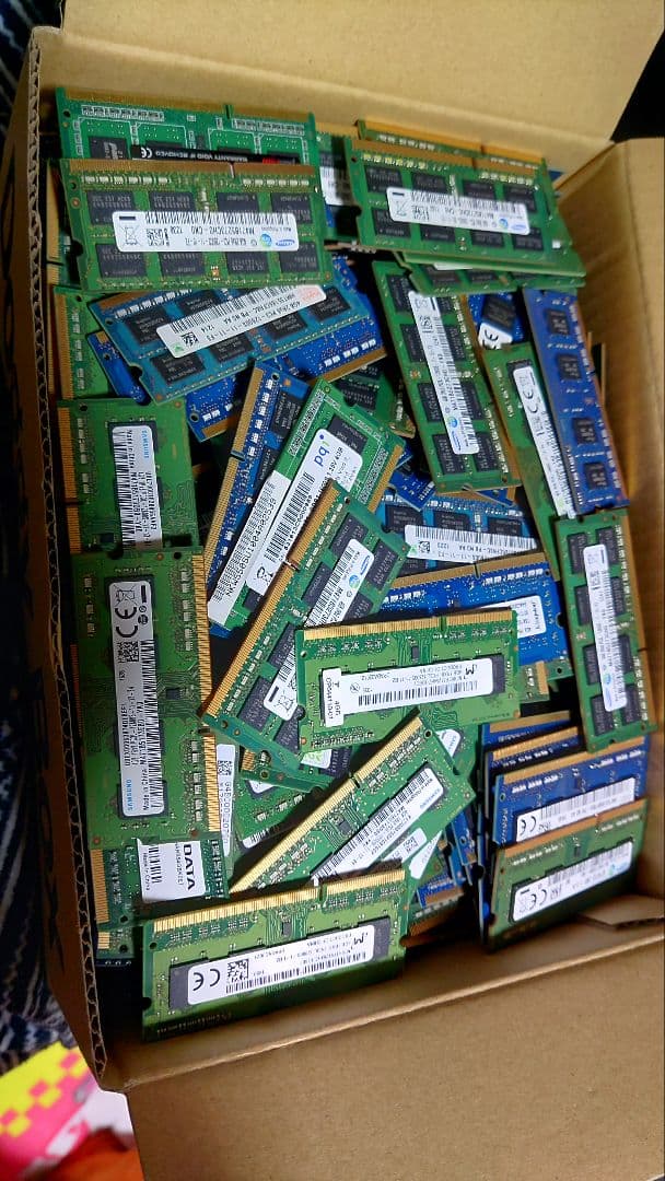 【Tein】DDR3 4GB メモリまとめて331枚