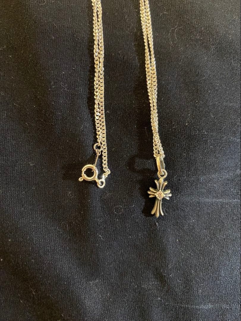 K18 WG ネックレス　十字架　ホワイトゴールド