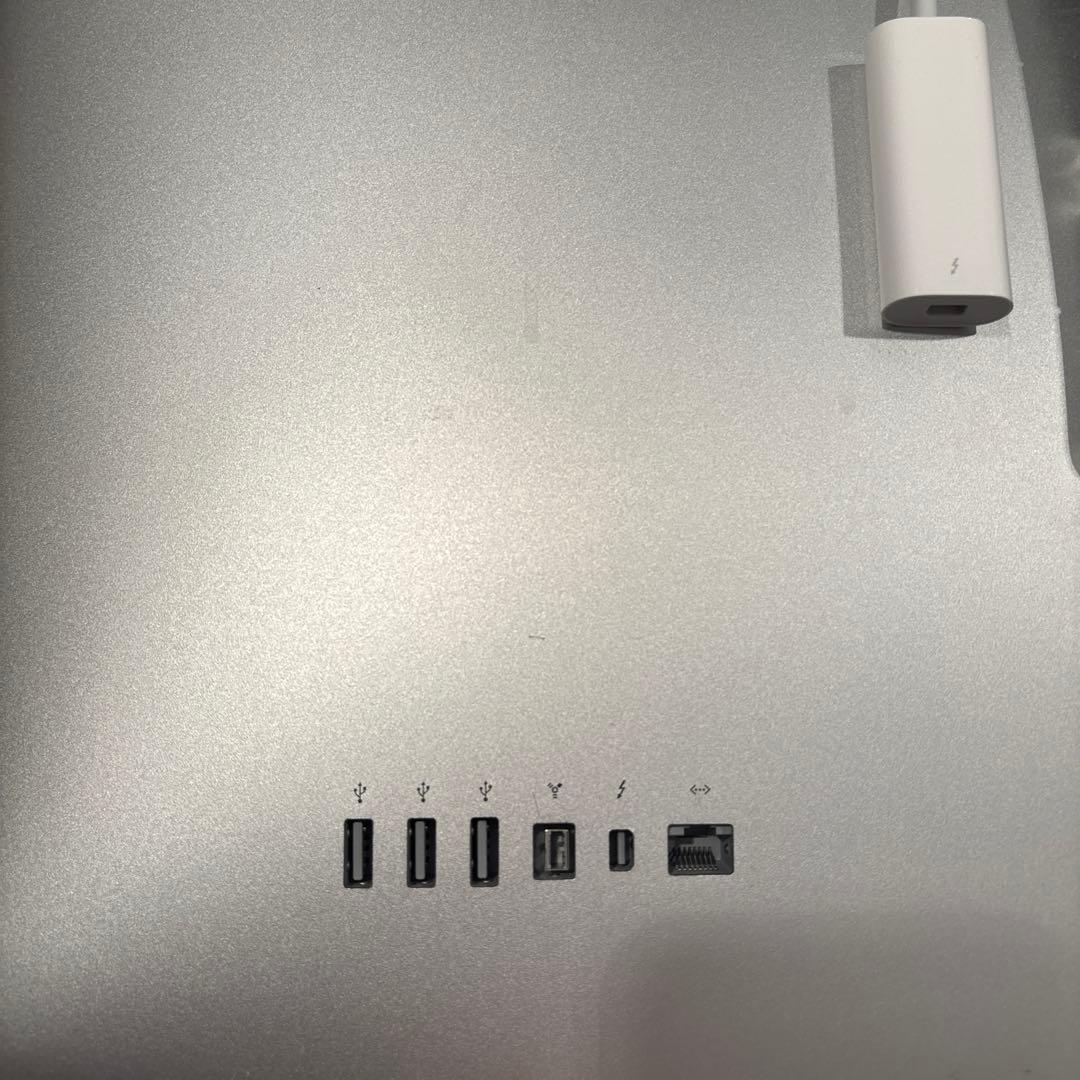 ディスプレイ・モニター本体 Apple thunderbolt display VESA