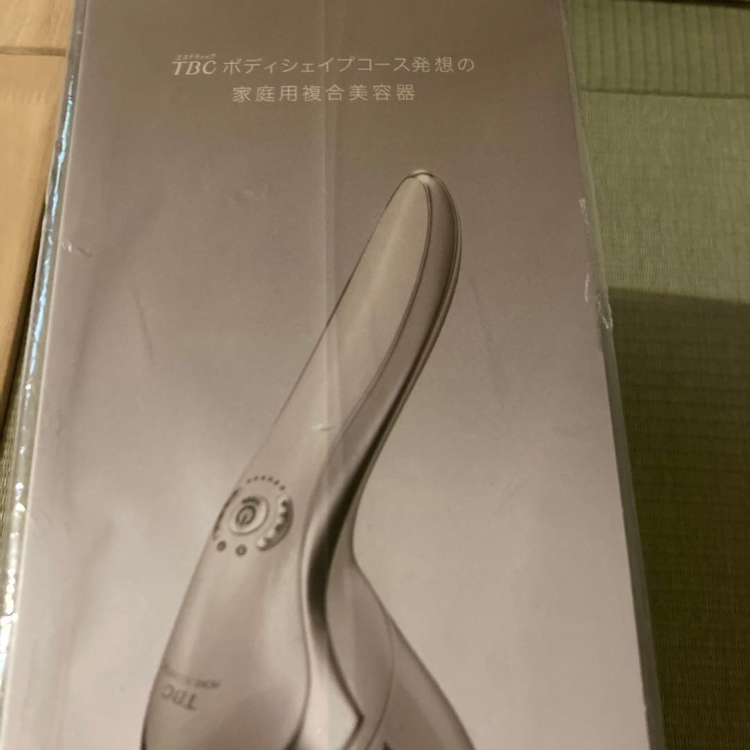 TBC ヒートキャビシェイププロ　お顔も身体も♪美容器　新品　冬こそダイエット