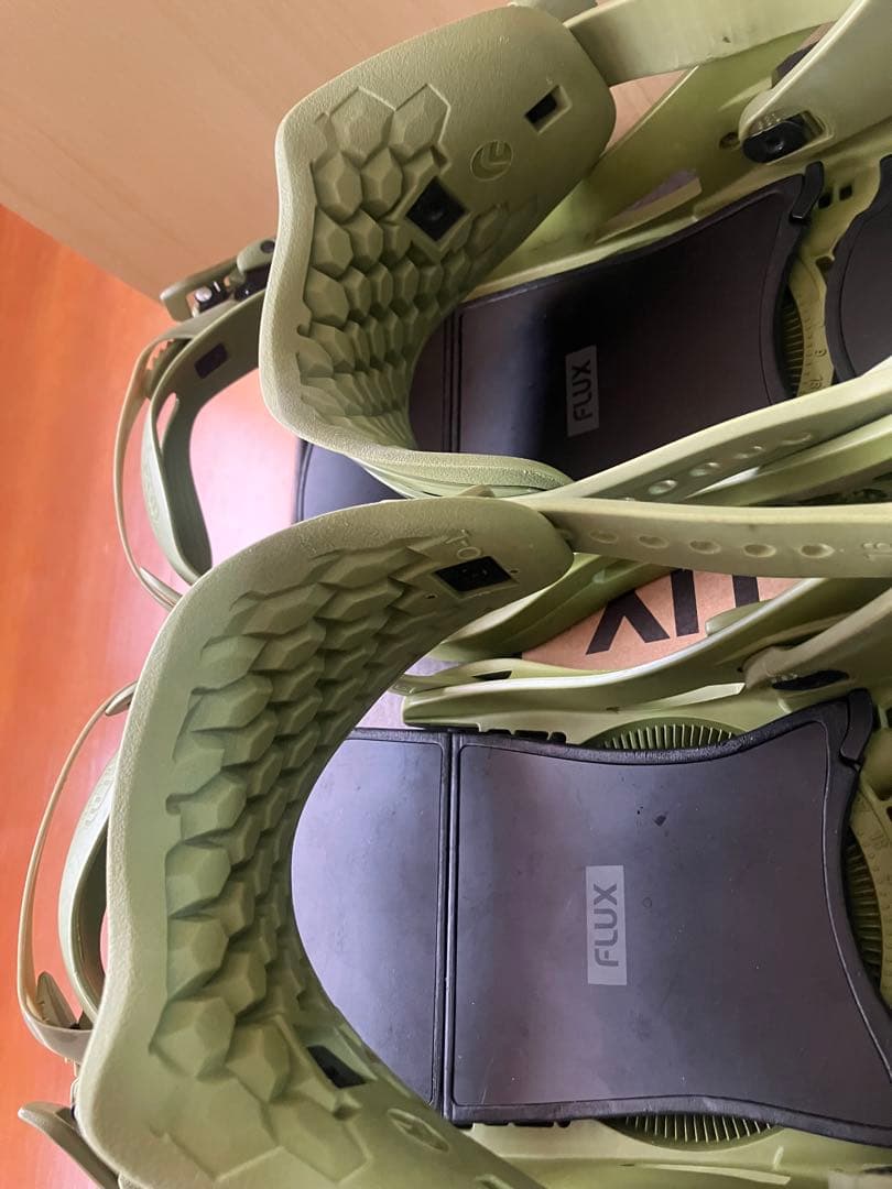 FLUX★DS 23-24 オリーブ★フラックス