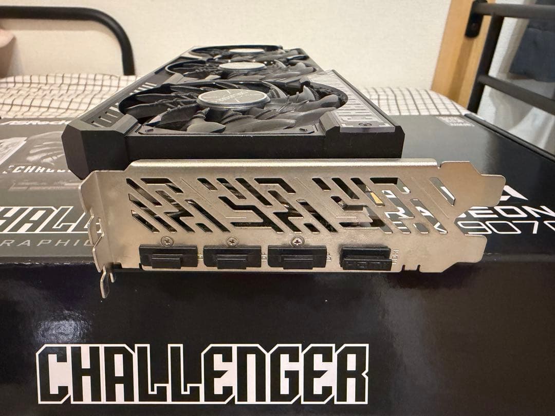 グラフィックボード・グラボ・ビデオカード Asrock CHALLENGER AMD RADEON RX9070 16GB
