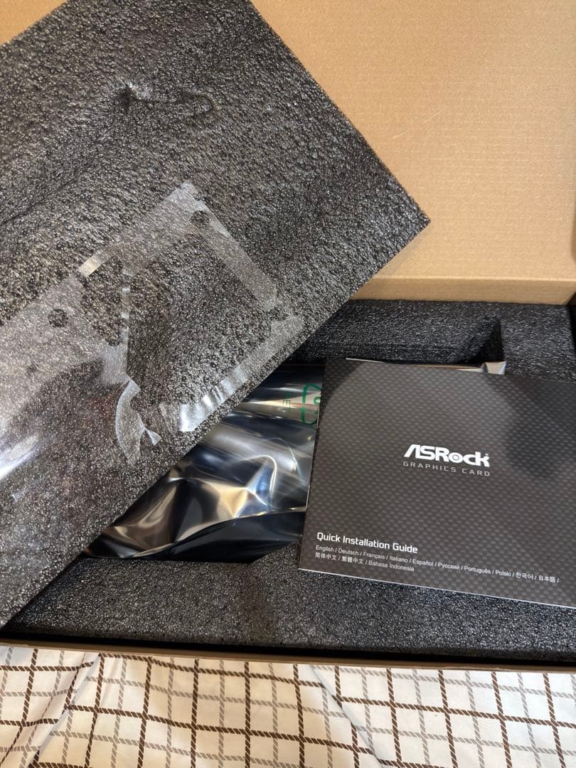 グラフィックボード・グラボ・ビデオカード Asrock CHALLENGER AMD RADEON RX9070 16GB