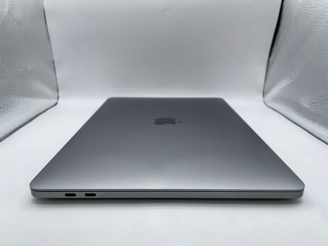 MacBook Pro 13インチ (M1, 2020) 8GB / 256GB