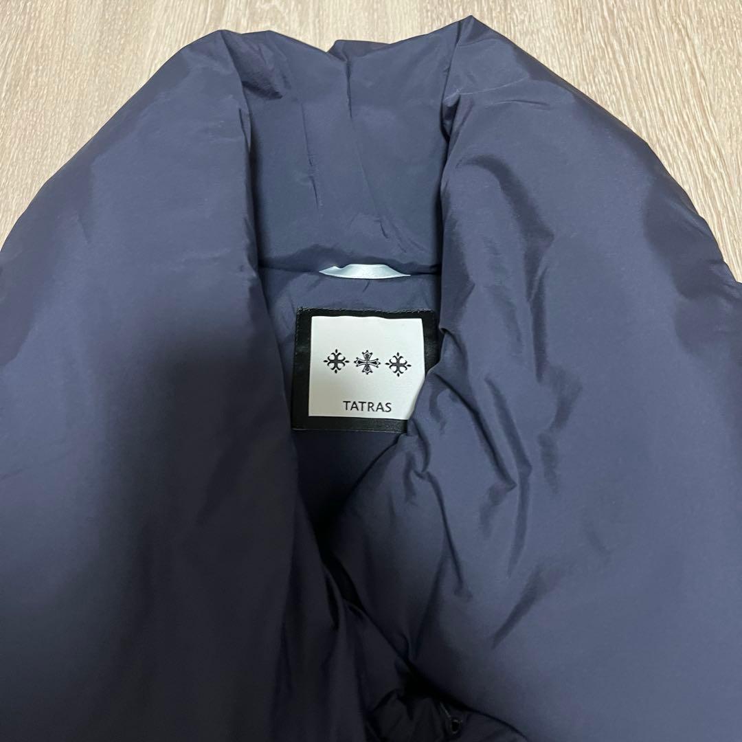 TATRAS ネイビー ダブルブレスト ダウンコート(サイズ01)