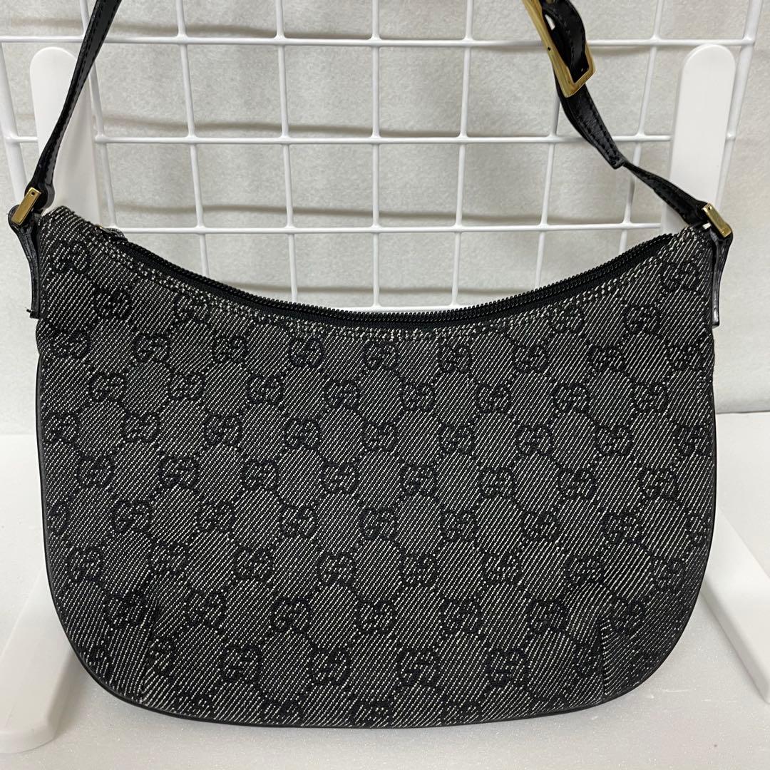 GUCCI グッチ アクセサリーポーチ gg柄 ブラック