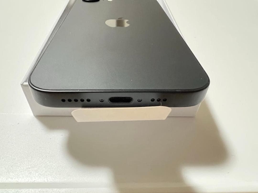 【BT99%美品】Apple iPhone16e 128GB ブラック　US版