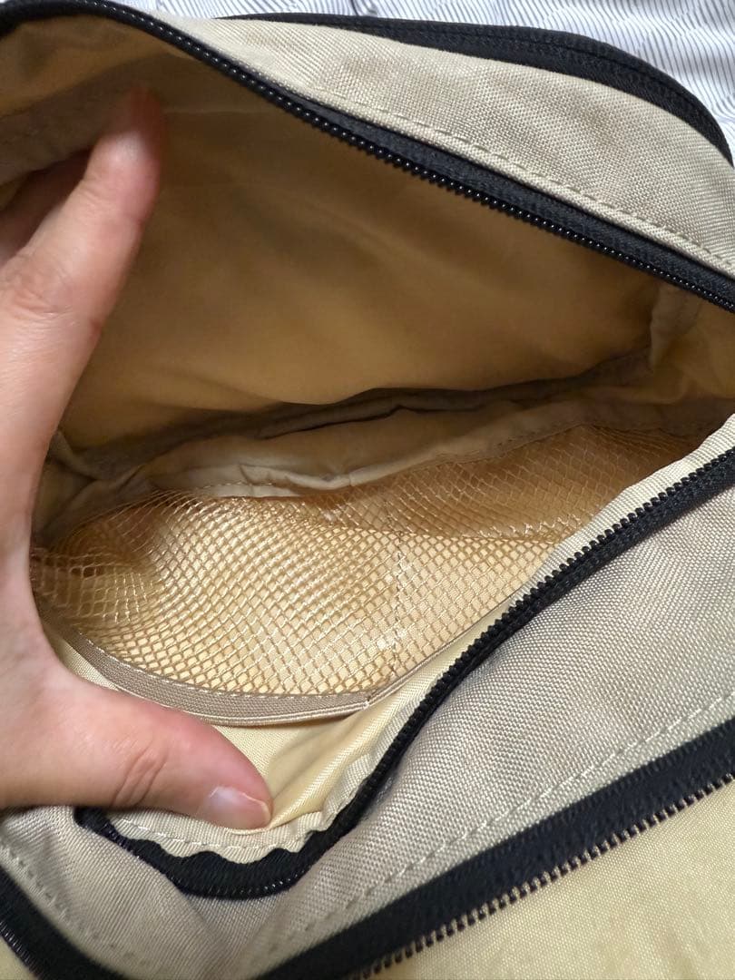 人気色⭐︎Hugoo ヒップシート付きショルダーバッグ