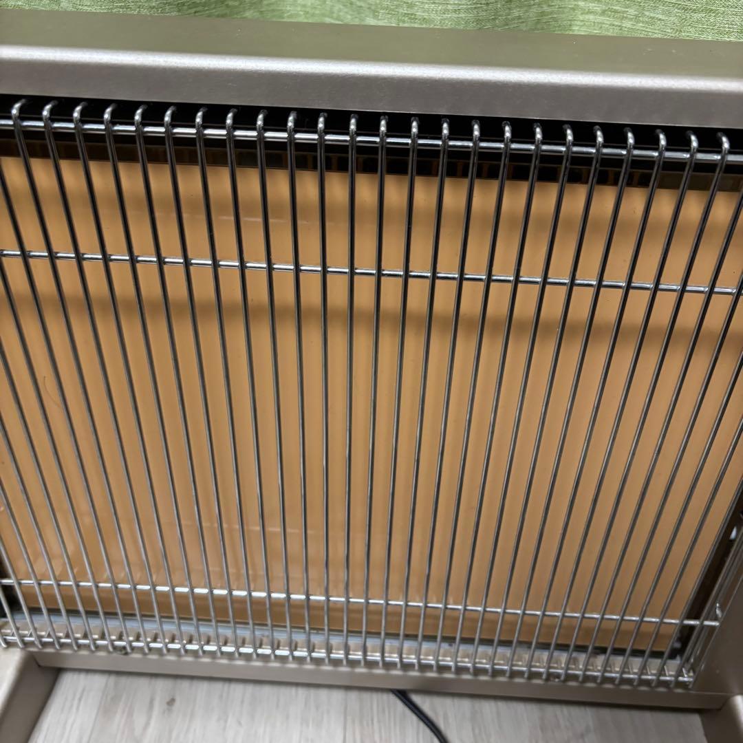 24時間以内発送可能　サンルミエ　キュート　E800LS 遠赤外線暖房器