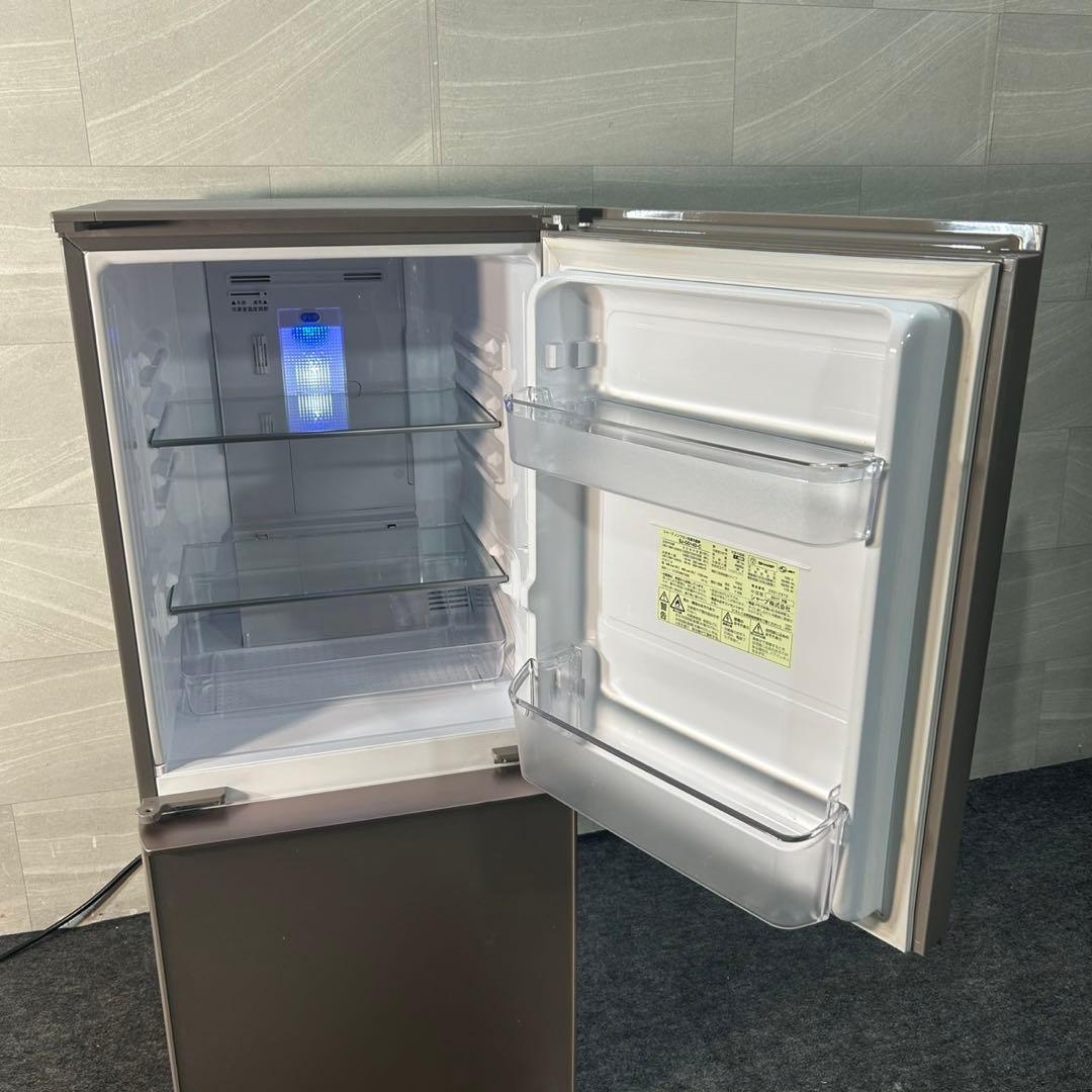 SHARP 冷蔵庫 137L スタイリッシュ 単身用 格安 お得 d4118