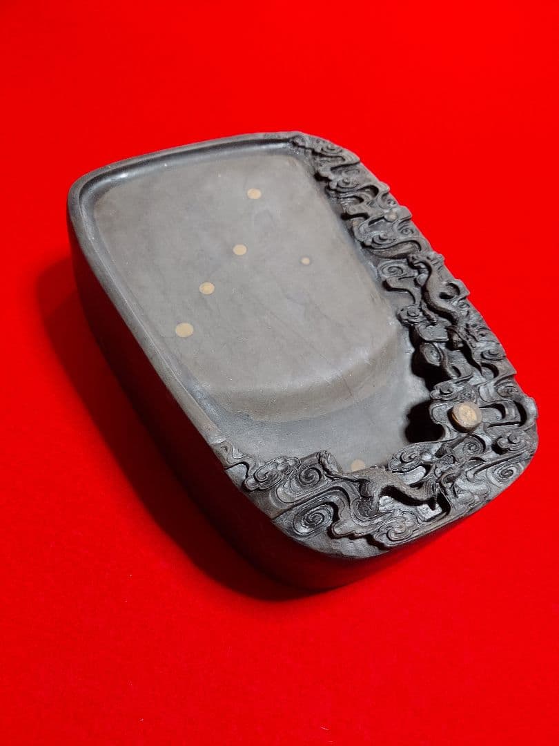 硯 見事な石眼 堂々たる風格