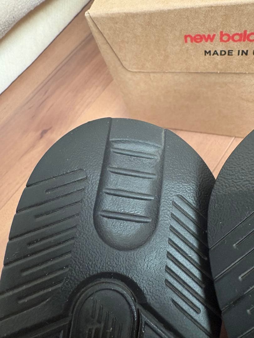 New Balance U1500 トリプルブラック