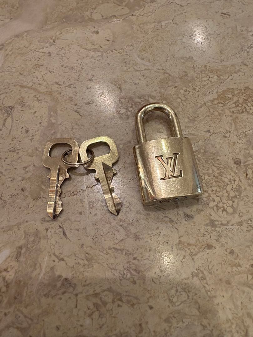 Louis Vuitton エピレザー スピーディ30レッド