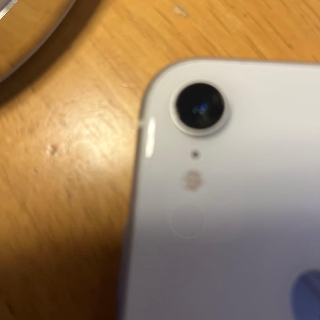 iPhoneXR 64GB 73%バッテリー　画面割れあり