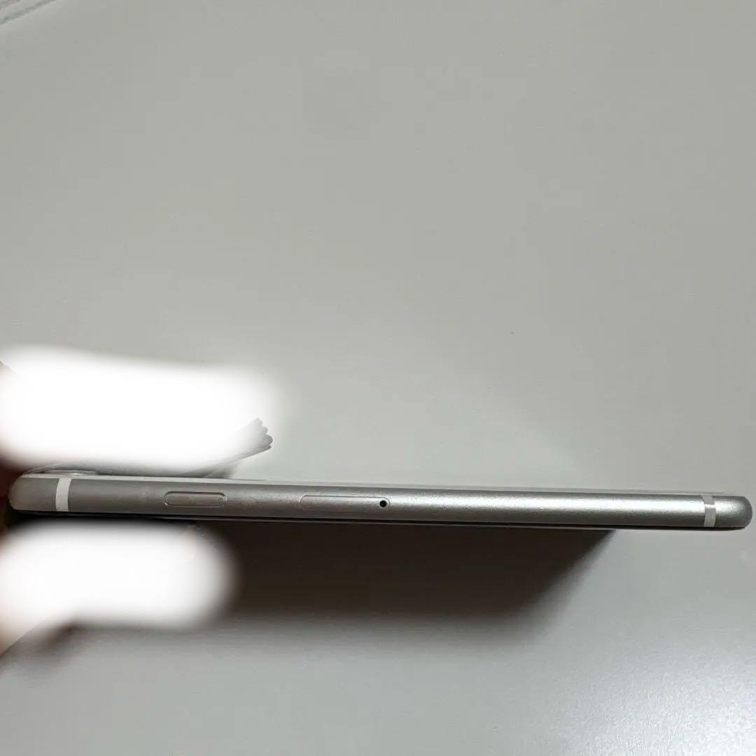 ガロン iPhone SE 64GB SIMフリー 初期化済み 動作良好