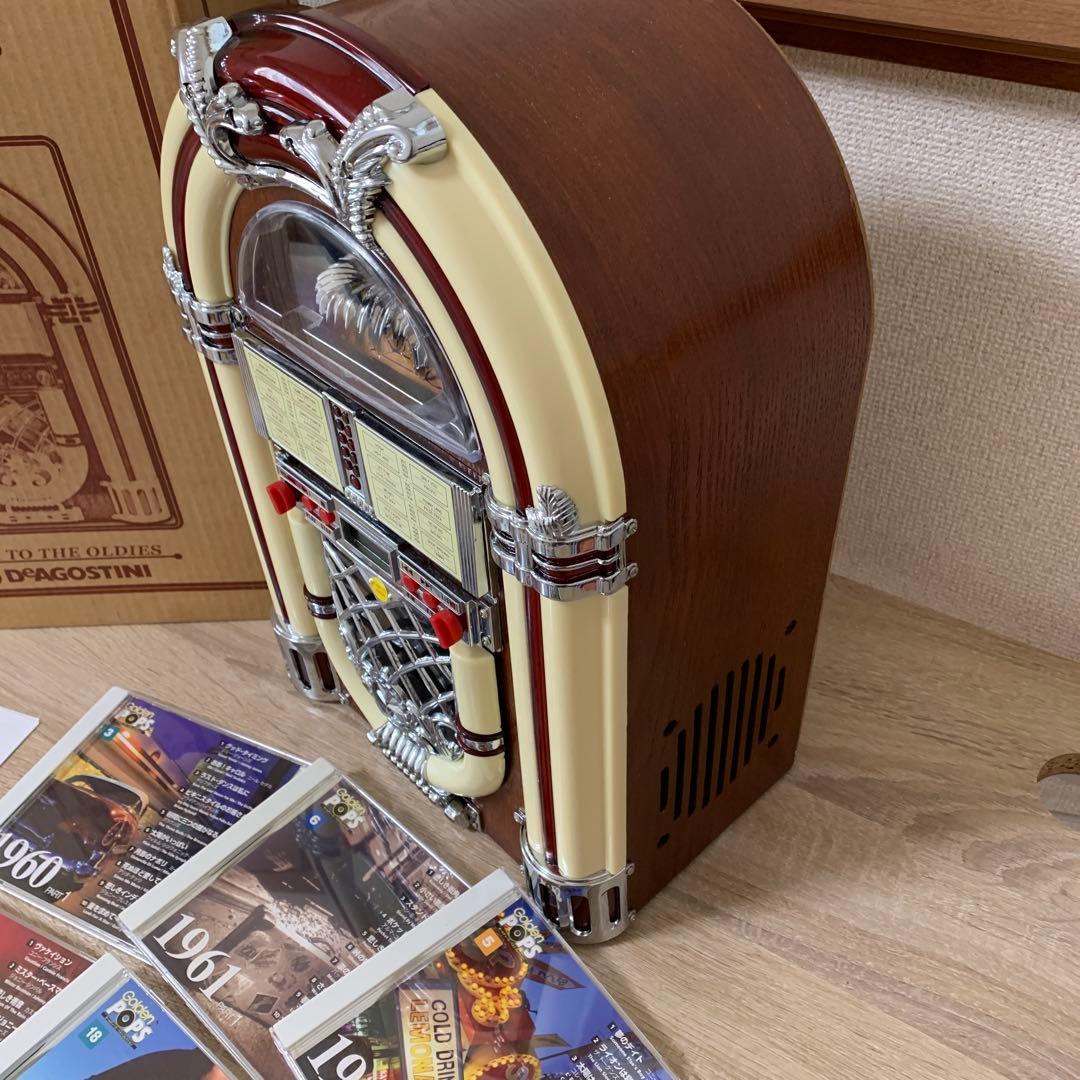 希少おすすめ品 昭和レトロジュークボックス(動作品)と オールディーズCD6枚付