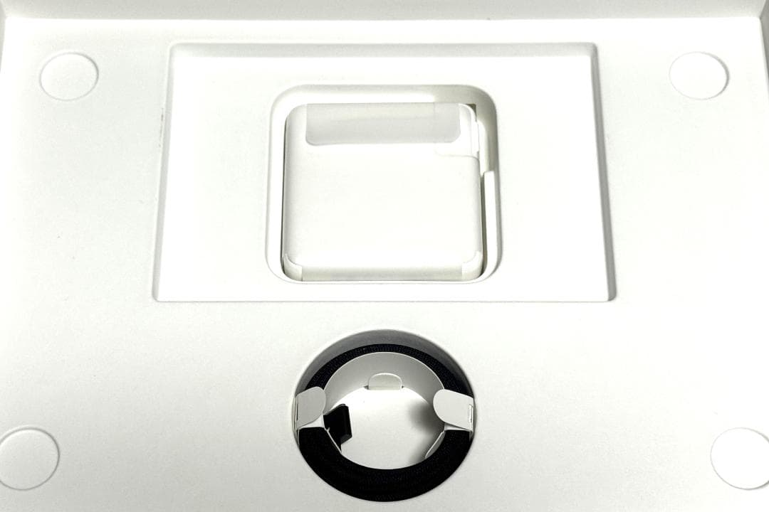 【美品】MacBook Pro M4 Max 64GB 2TB 保証2026/3