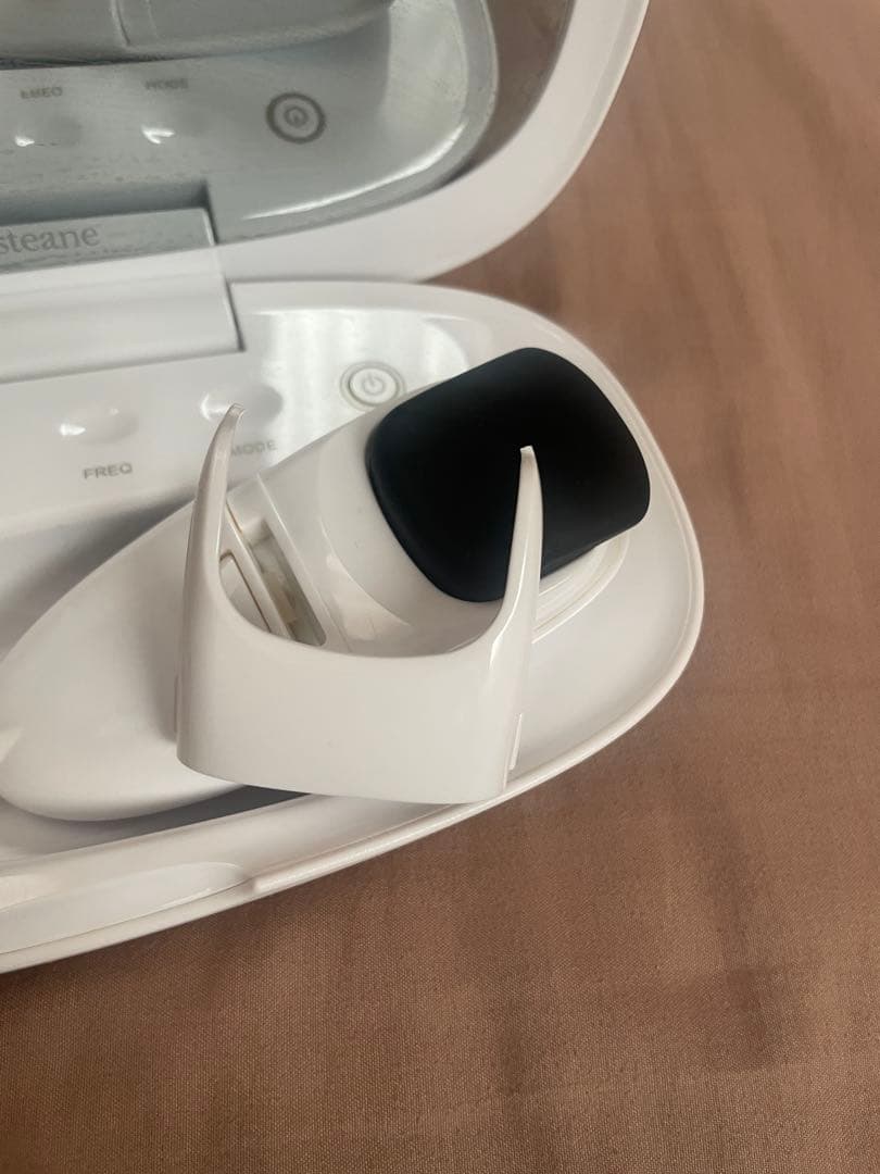 Moisteane IV 美顔器　フェイスマスク