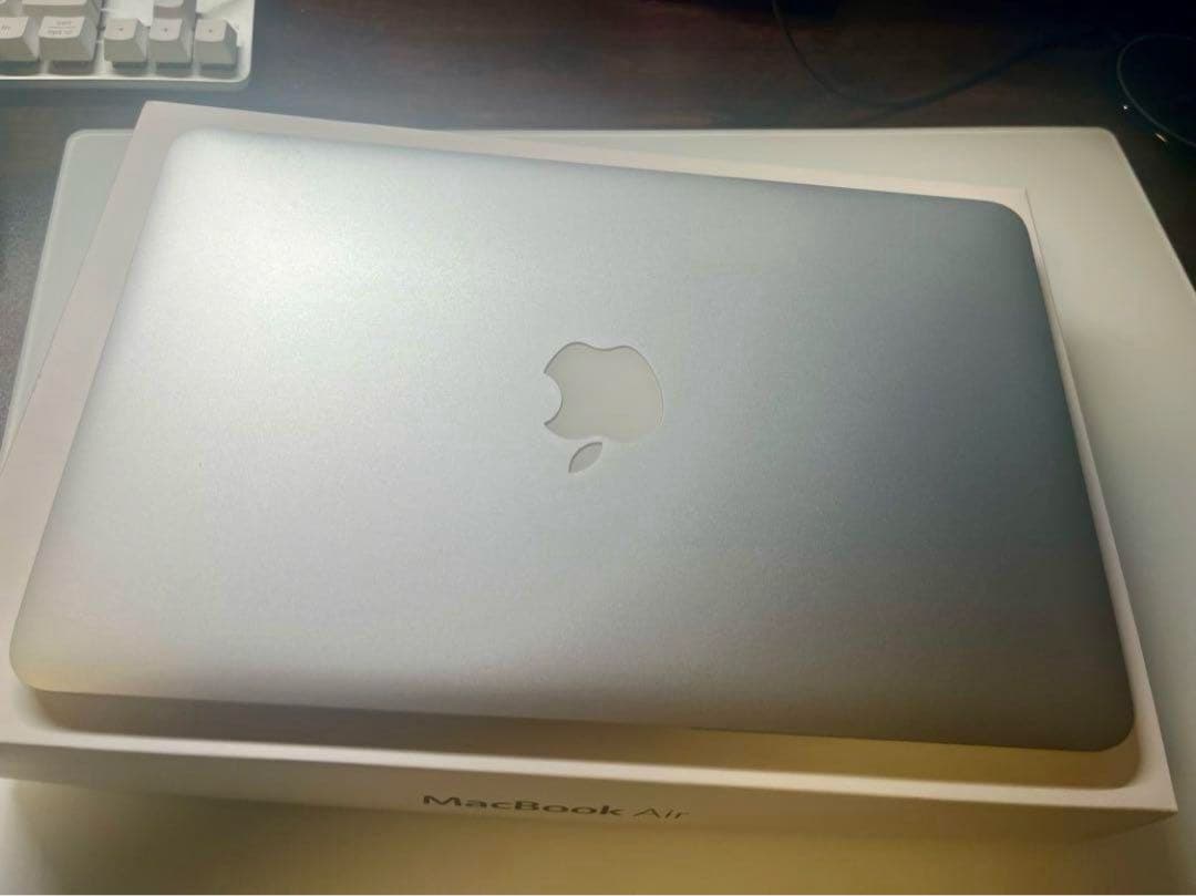 【美品】MacBook Air 11インチ Mid2013 MD711J/A