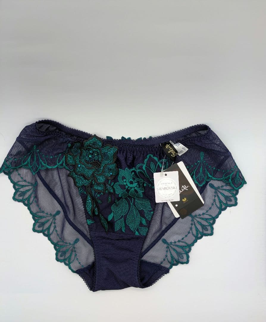 ワコール サルート ゼウス☆F65☆ 34G