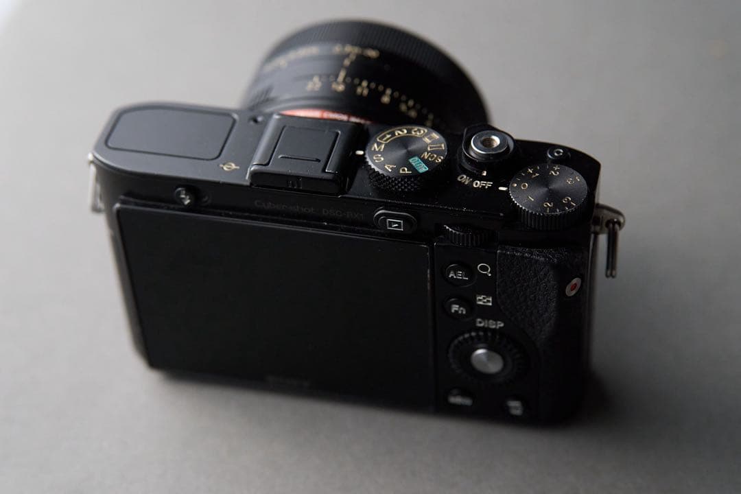 1時間限定値下げ中！！Sony DSC-RX1 美品