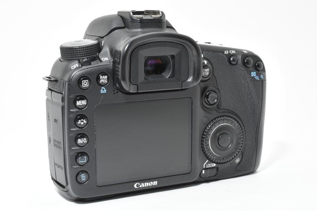■美品■ Canon EOS 7D ボディ グリップ付 動作OK