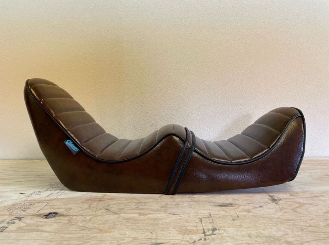 ぱ*ま様 CB250N 三段シート 15cm オオカワシート