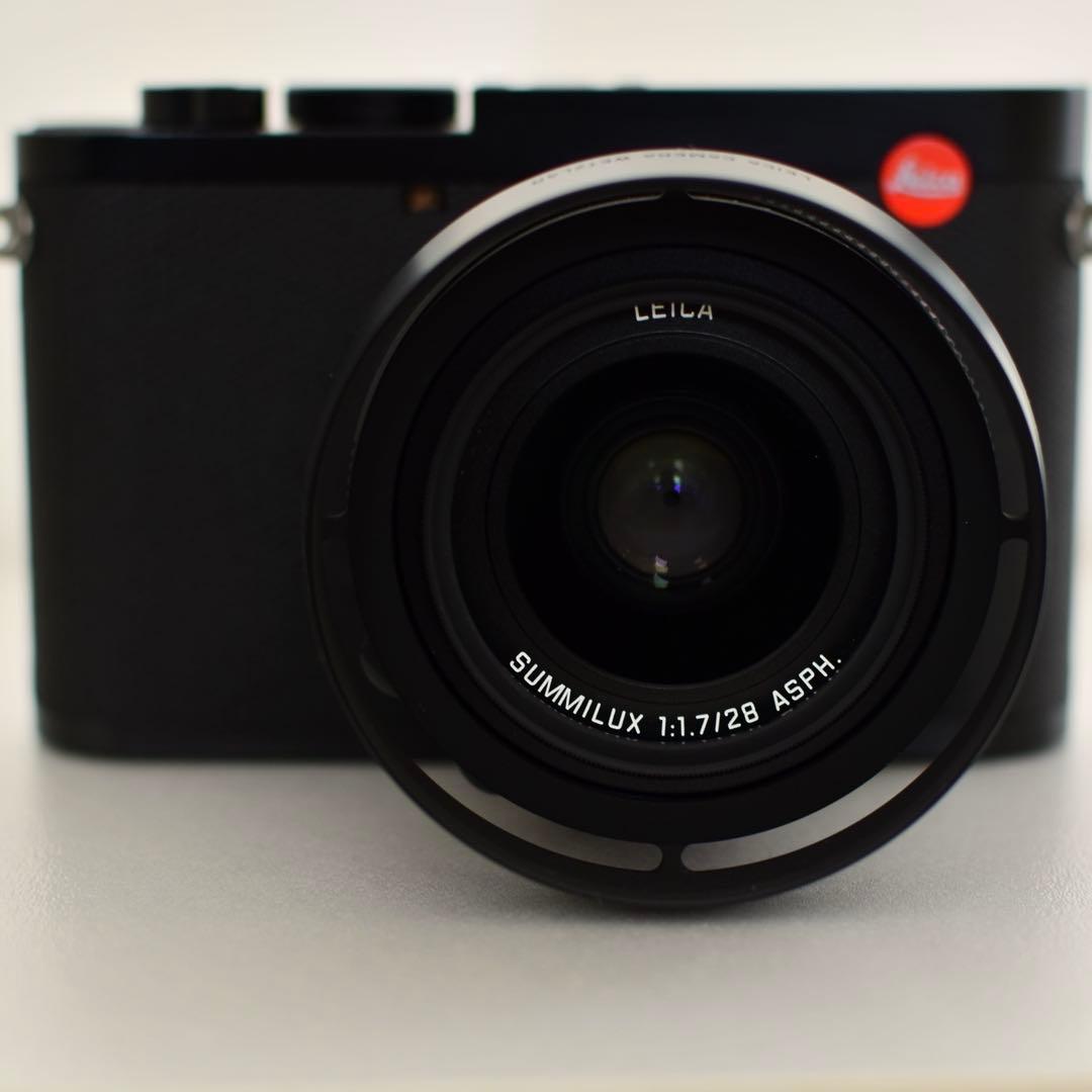 Leica Q2 美品 予備バッテリー 純正サムレスト付き