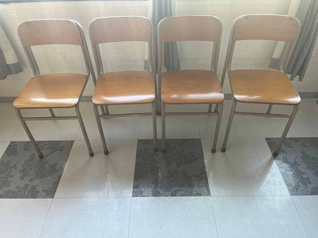 昭和レトロ 学校椅子 4脚セット 木製 スチール ビンテージ カフェ 会議用