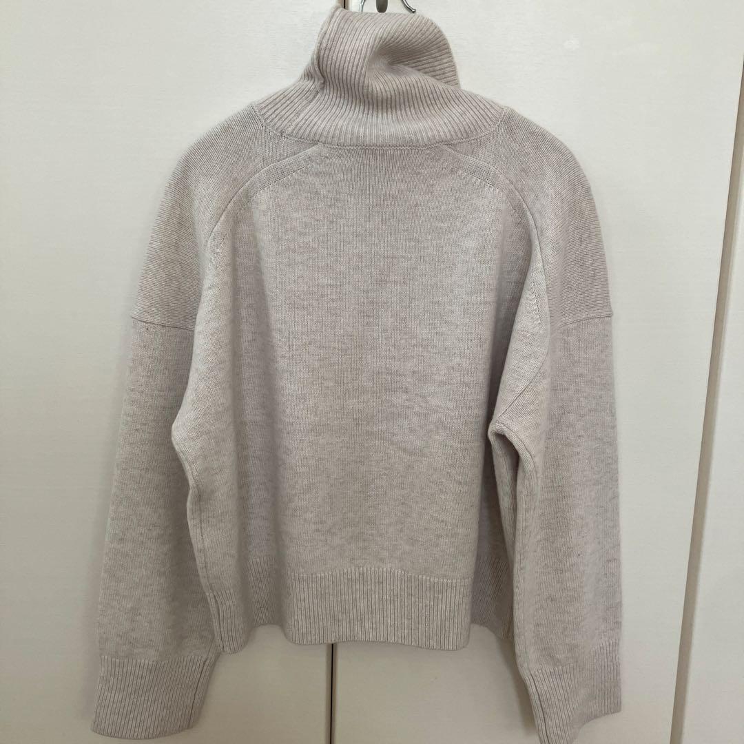 北欧暮らしの道具店　やわらかに包むカシミヤシルク混タートルネックニット