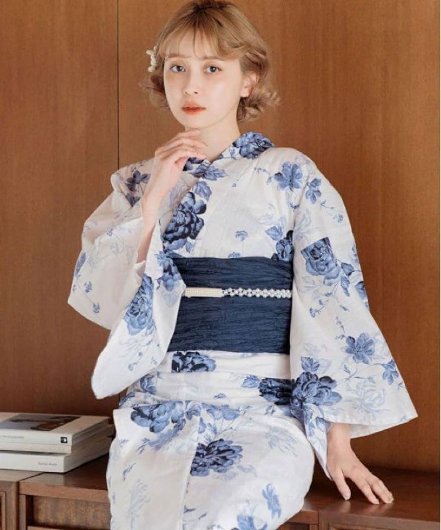 水彩の勿忘草色　浴衣5点セット(ゆかた・帯・下駄・着付けマニュアル・腰ひも)