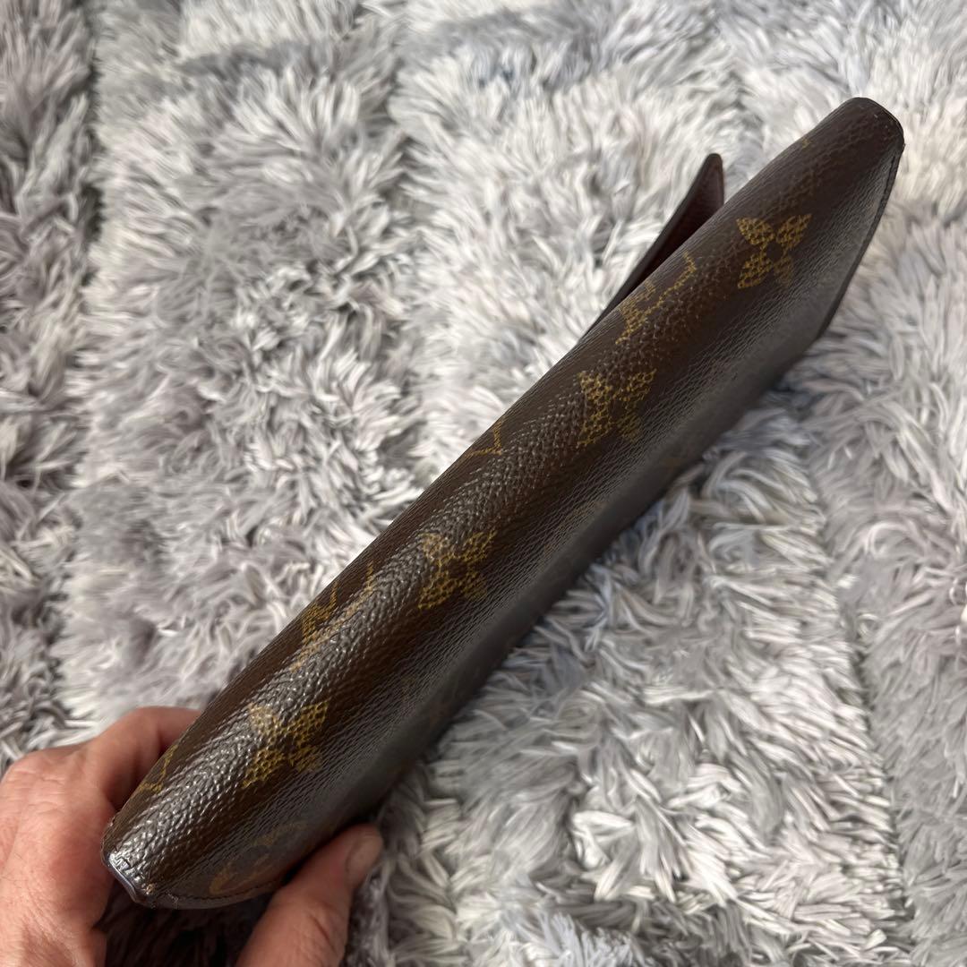 ルイヴィトン　ポルトフォイユサラ　長財布　モノグラム　メンズ　レディース