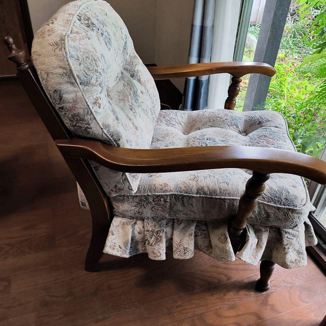 2脚 飛騨産業 クラシック 花柄 アームチェア 1人掛け 無垢材