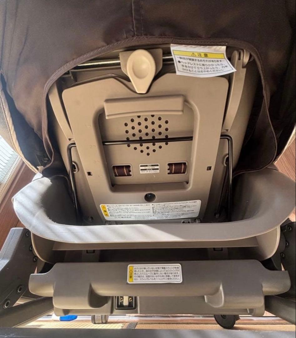 Combi AUTO SWING Bed EG ベージュ