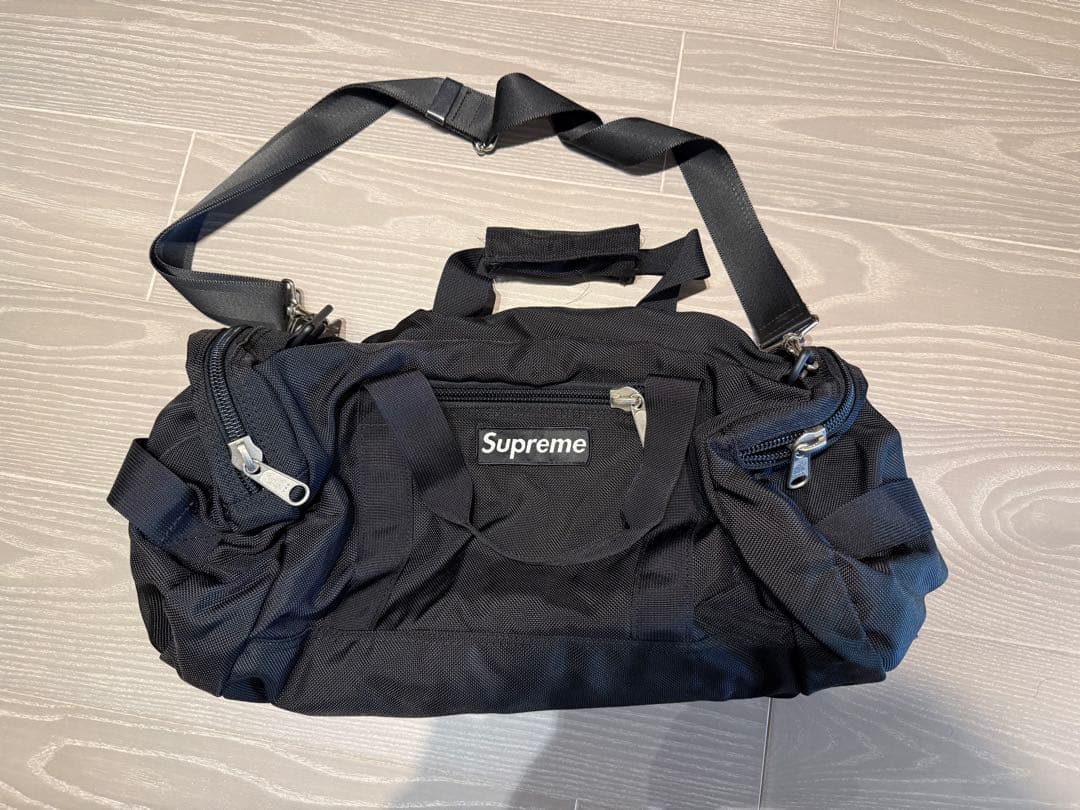 【年末限定セール!!】Supreme ブラック トートバッグ