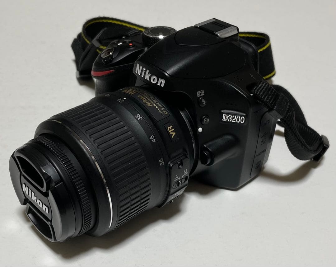 Nikon 一眼レフカメラ D3200 18-55 VR Kit 【中古品】
